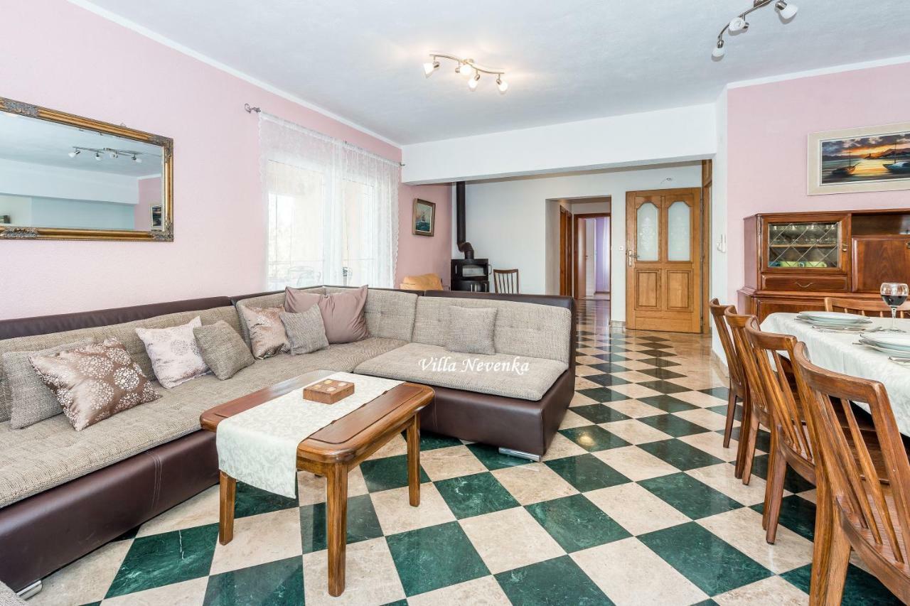 Apartments Villa Nevenka Rogoznica  Exterior foto